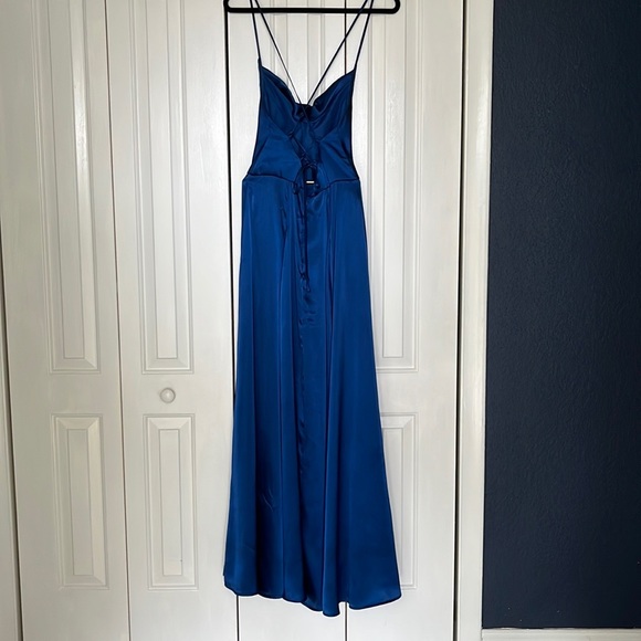 Galina Signature blue dress from David’s Bridal. Size 0. With pockets - Picture 4 of 11